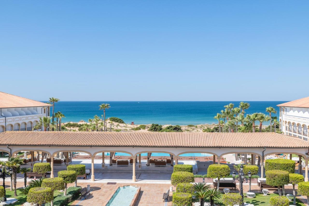 فندق إيبيروستار سيليكشن أندالوسيا بلايا شيكلانا دي لا فرونتيرا المظهر الخارجي الصورة View of the Mediterranean from the hotel