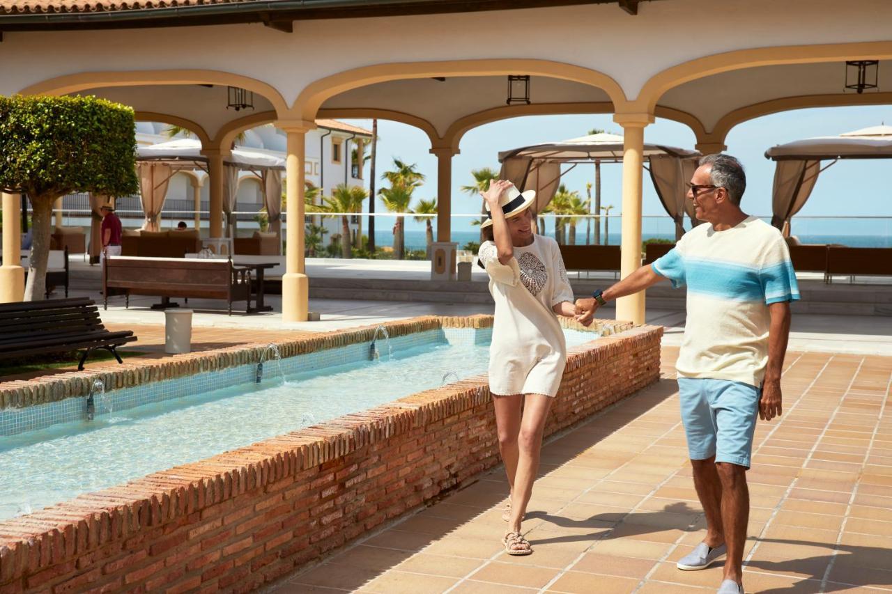 فندق إيبيروستار سيليكشن أندالوسيا بلايا شيكلانا دي لا فرونتيرا المظهر الخارجي الصورة The resort's main pool
