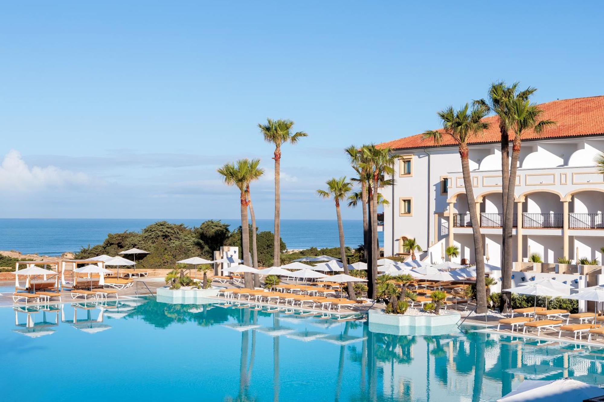 فندق إيبيروستار سيليكشن أندالوسيا بلايا شيكلانا دي لا فرونتيرا المظهر الخارجي الصورة The hotel's main pool